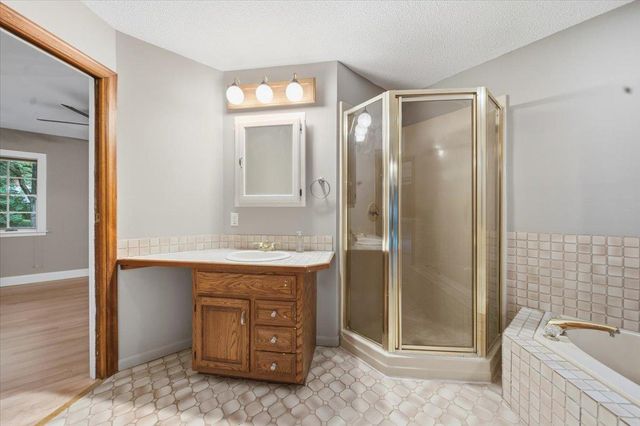 71 Fir Street, Mahtomedi, MN 55115