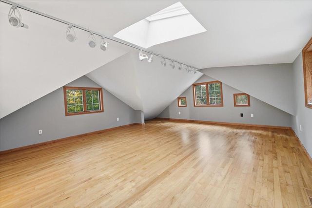 71 Fir Street, Mahtomedi, MN 55115