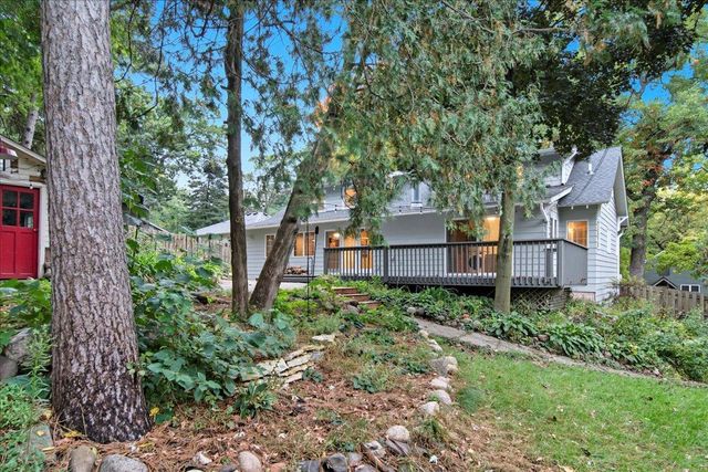 71 Fir Street, Mahtomedi, MN 55115