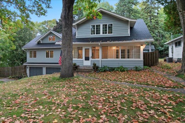 71 Fir Street, Mahtomedi, MN 55115