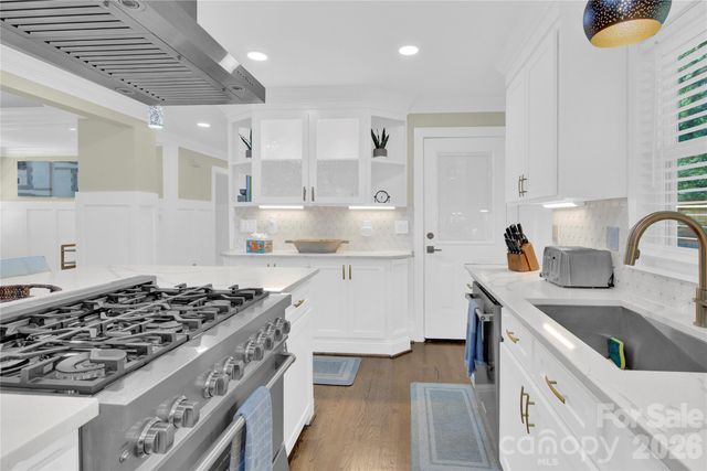 6639 Ronda Avenue, Charlotte, NC 28211