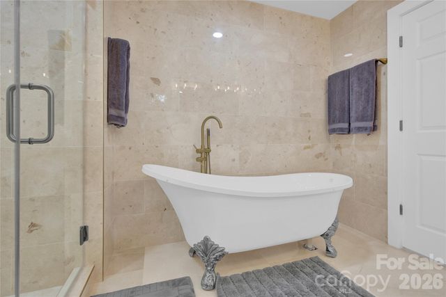 6639 Ronda Avenue, Charlotte, NC 28211