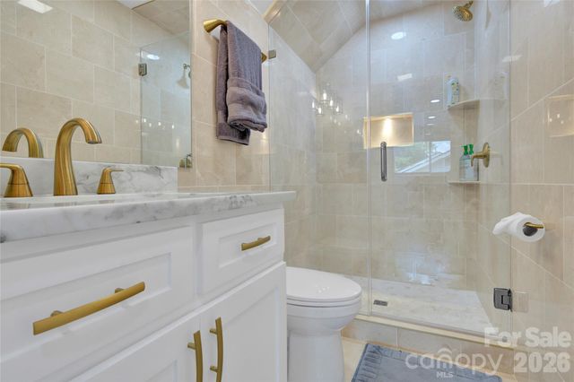 6639 Ronda Avenue, Charlotte, NC 28211