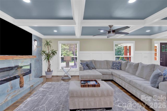 6639 Ronda Avenue, Charlotte, NC 28211