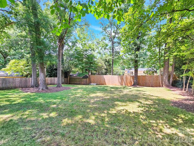 6639 Ronda Avenue, Charlotte, NC 28211
