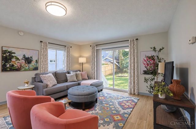 2529 Ridgeland Place, Cincinnati, OH 45212
