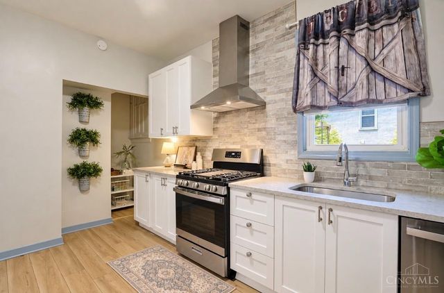 2529 Ridgeland Place, Cincinnati, OH 45212