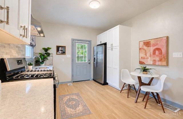 2529 Ridgeland Place, Cincinnati, OH 45212