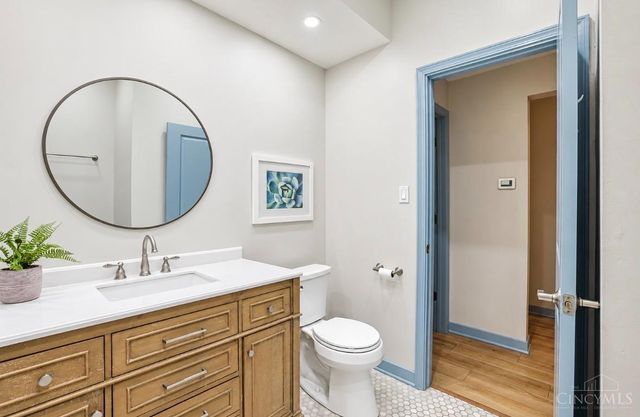 2529 Ridgeland Place, Cincinnati, OH 45212