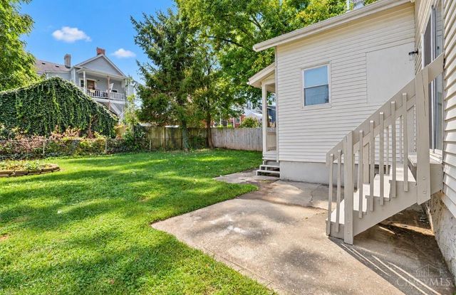 2529 Ridgeland Place, Cincinnati, OH 45212