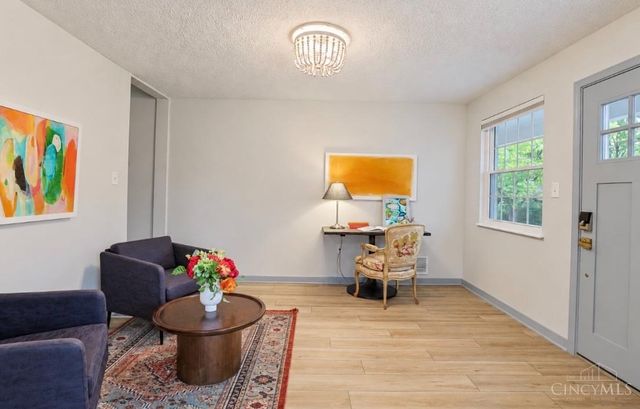 2529 Ridgeland Place, Cincinnati, OH 45212