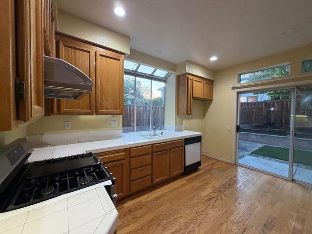 5417 Ridgewood Drive, Fremont, CA 94555