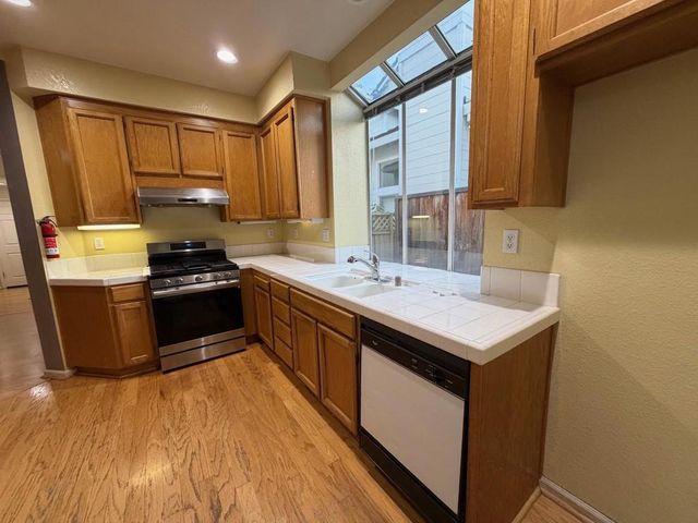 5417 Ridgewood Drive, Fremont, CA 94555