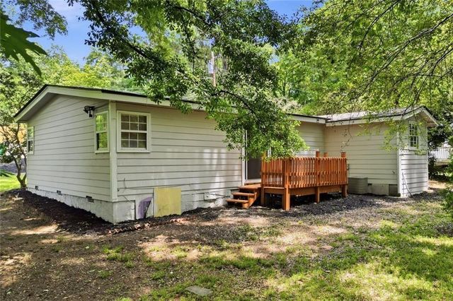 866 Wells Circle SE, Smyrna, GA 30080