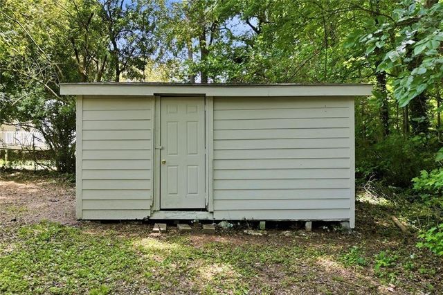 866 Wells Circle SE, Smyrna, GA 30080