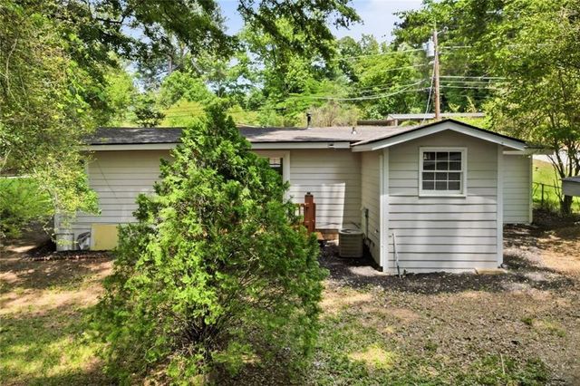 866 Wells Circle SE, Smyrna, GA 30080