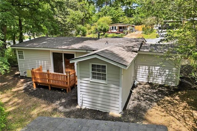 866 Wells Circle SE, Smyrna, GA 30080