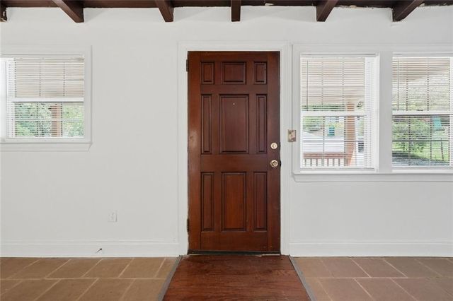 866 Wells Circle SE, Smyrna, GA 30080