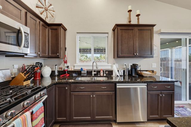 2210 Westwood Drive, Medford, OR 97501