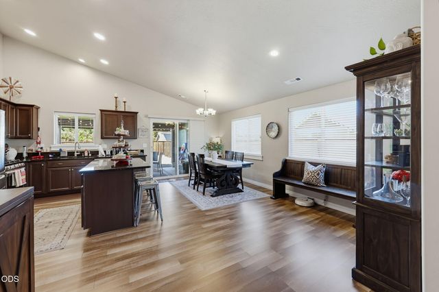 2210 Westwood Drive, Medford, OR 97501