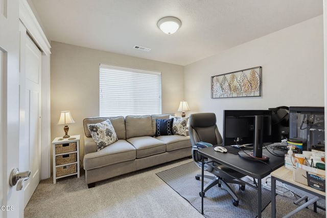 2210 Westwood Drive, Medford, OR 97501