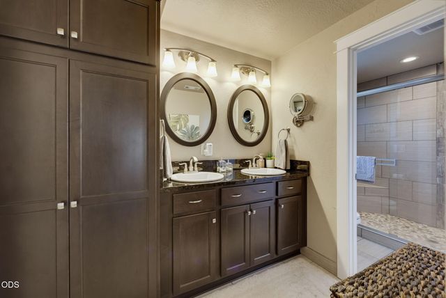 2210 Westwood Drive, Medford, OR 97501
