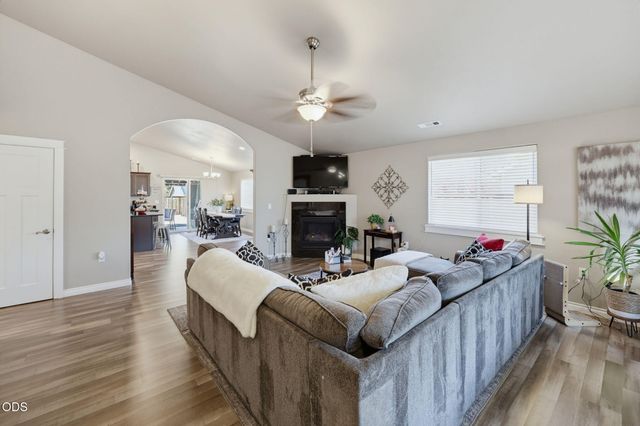 2210 Westwood Drive, Medford, OR 97501