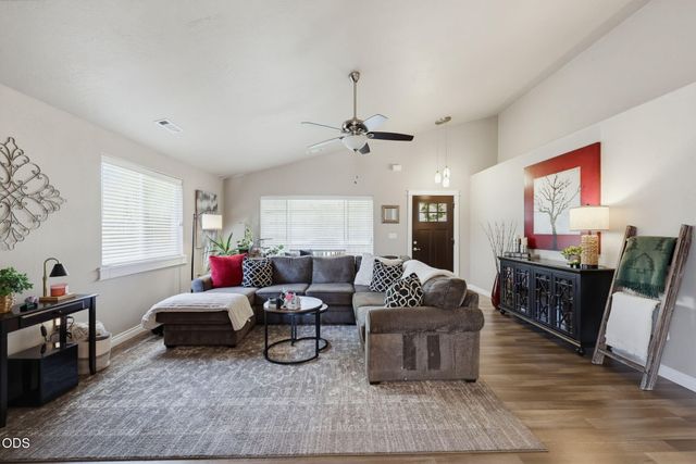 2210 Westwood Drive, Medford, OR 97501