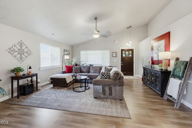 2210 Westwood Drive, Medford, OR 97501