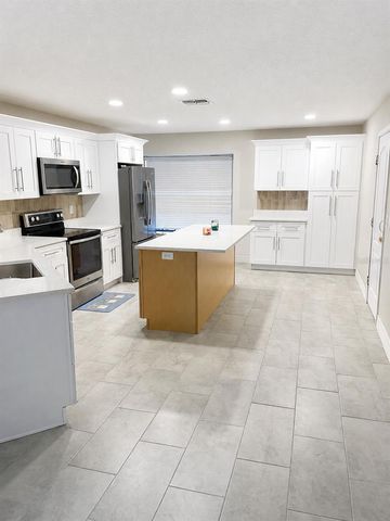 10114 ALLENWOOD DRIVE, Riverview, FL 33569