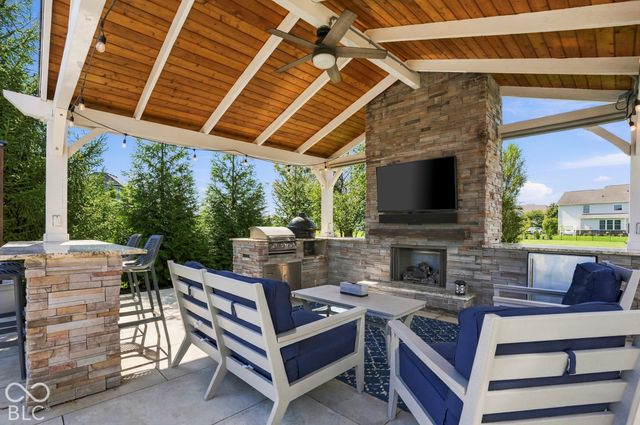 14749 Edgebrook Drive, Fishers, IN 46040