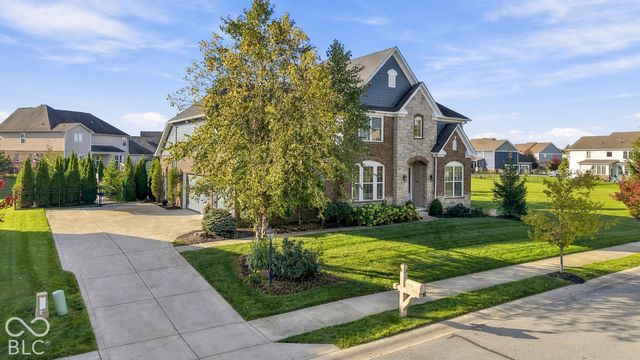 14749 Edgebrook Drive, Fishers, IN 46040