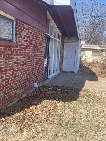 6714 Bitteroot Lane, Berkeley, MO 63134