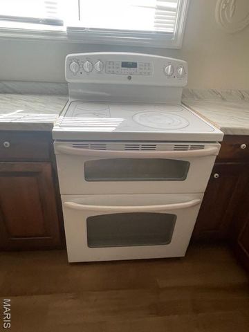 6714 Bitteroot Lane, Berkeley, MO 63134