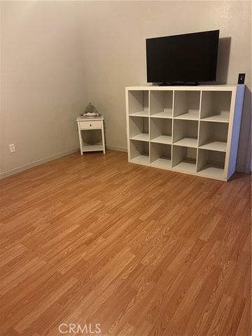 8873 Holly, California City, CA 93505