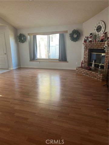 8873 Holly, California City, CA 93505