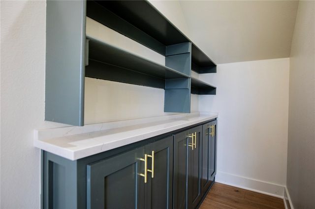 2327 W Seminole Drive, Rogers, AR 72758