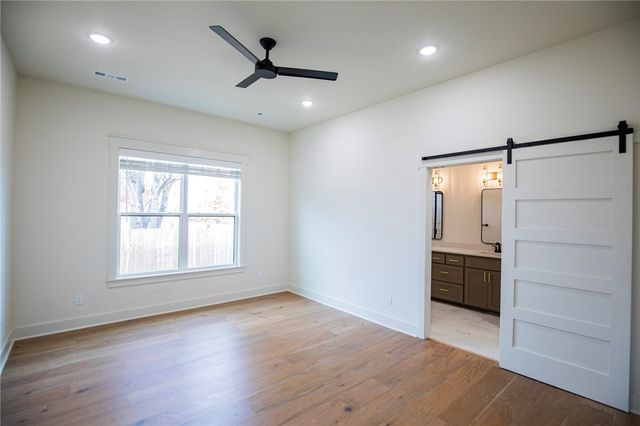 2327 W Seminole Drive, Rogers, AR 72758