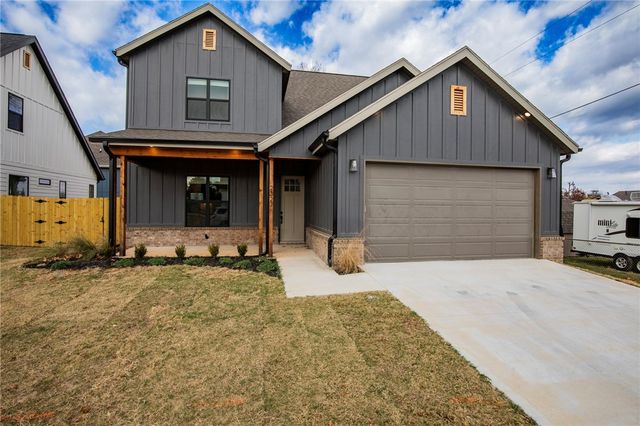 2327 W Seminole Drive, Rogers, AR 72758