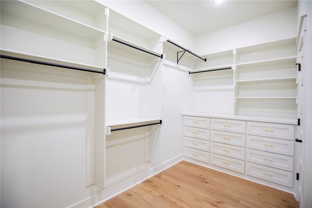 2327 W Seminole Drive, Rogers, AR 72758