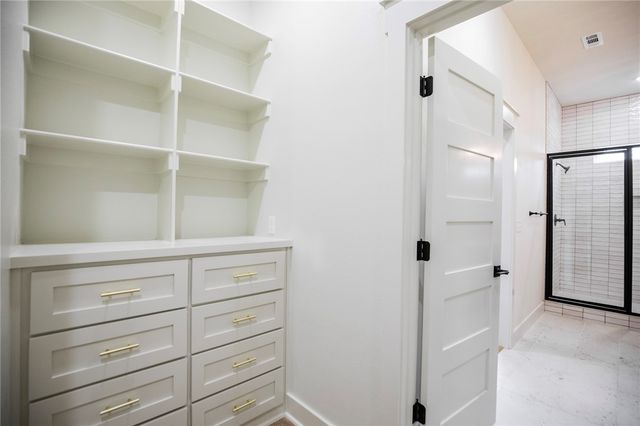 2327 W Seminole Drive, Rogers, AR 72758