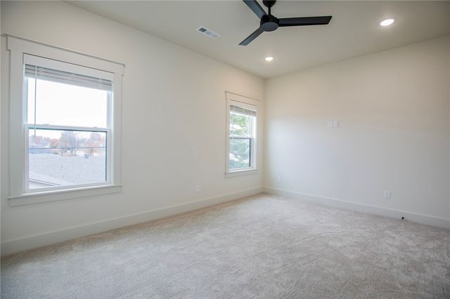 2327 W Seminole Drive, Rogers, AR 72758