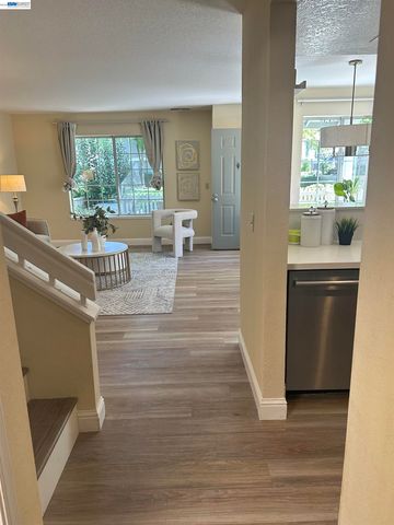 7511 Oxford Cir., Dublin, CA 94568