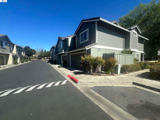 7511 Oxford Cir., Dublin, CA 94568
