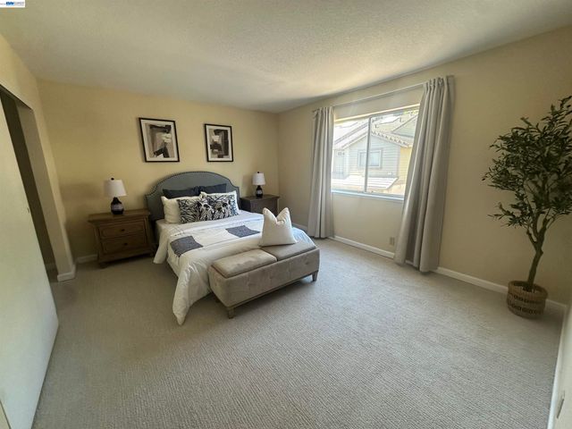 7511 Oxford Cir., Dublin, CA 94568