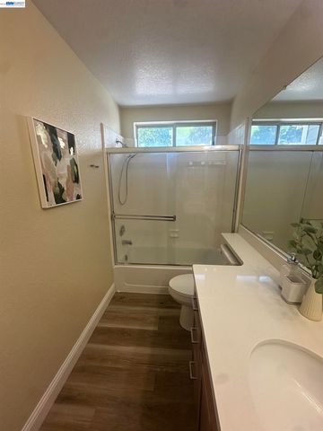 7511 Oxford Cir., Dublin, CA 94568