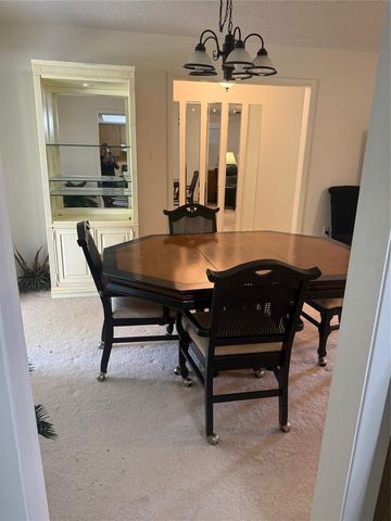 102 SANDHURST DRIVE, Venice, FL 34293