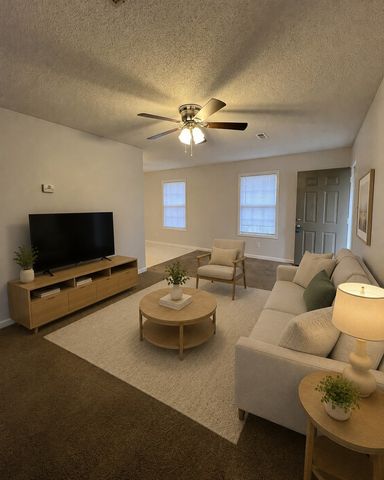 112 Ballygar St Apt C, Clarksville, TN 37043