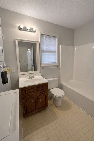 112 Ballygar St Apt C, Clarksville, TN 37043
