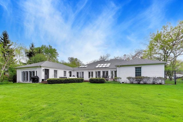 180 Westview Road, Winnetka, IL 60093